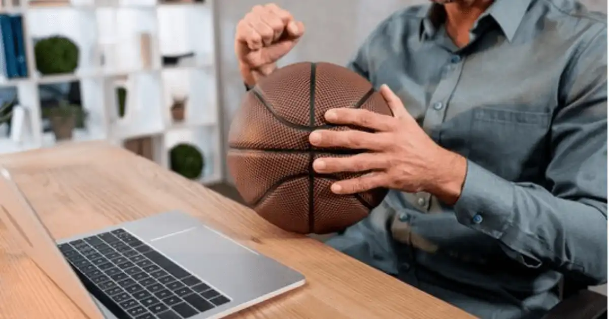 Avoid-The-Laptop-Fan-Loud-Noise-Life-It-Up-From-The-Surface
