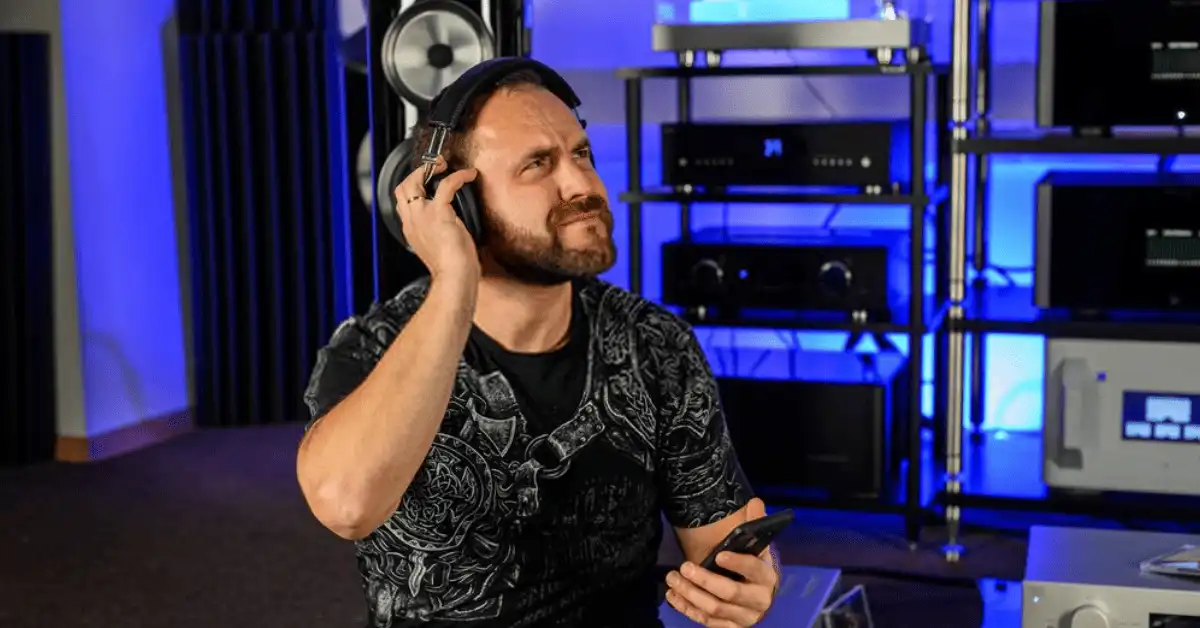 Only-One-Side-of-Headphones-Work-2