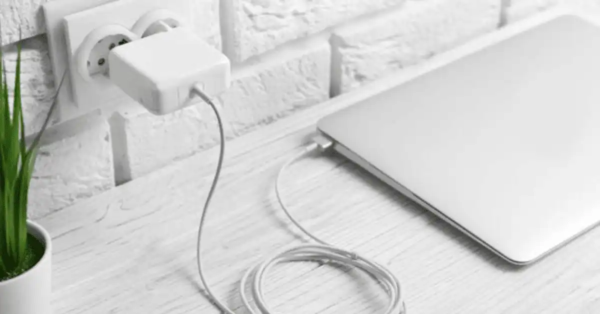Power-Cord-Usage